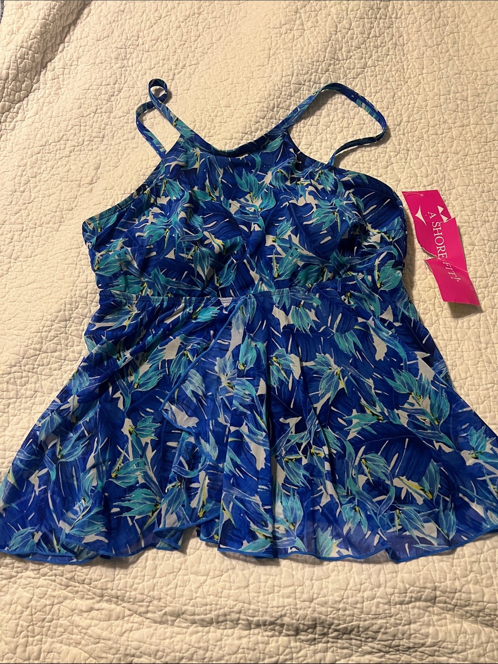 New A Shore Fit Blue Tropical Print Tankini Top